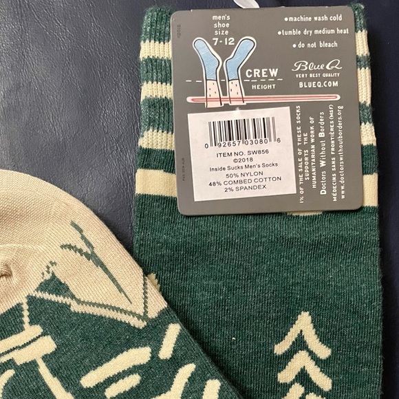 Blue Q - Inside Sucks Men's Crew Socks - Brand New!Great Gift for Nature Lovers! - Picture 3 of 3